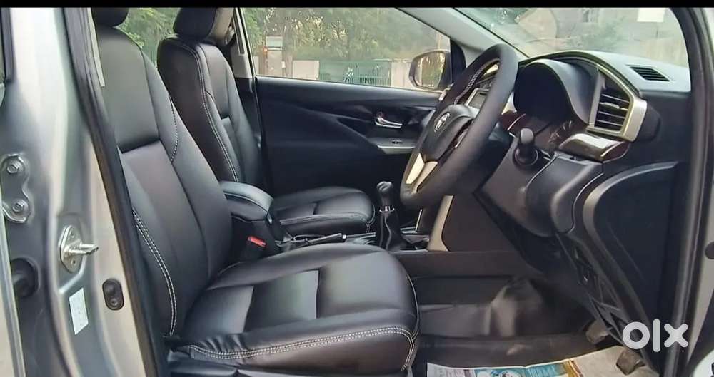 Toyota Innova Crysta 2018 Diesel 93000 Km Driven