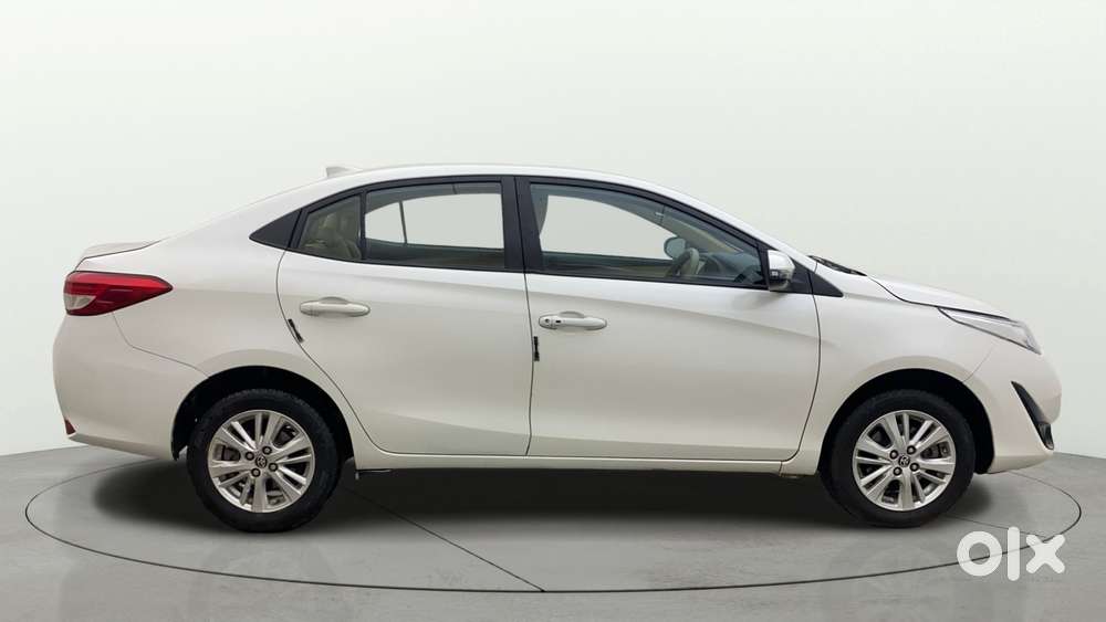 Toyota Yaris V, 2018, Petrol