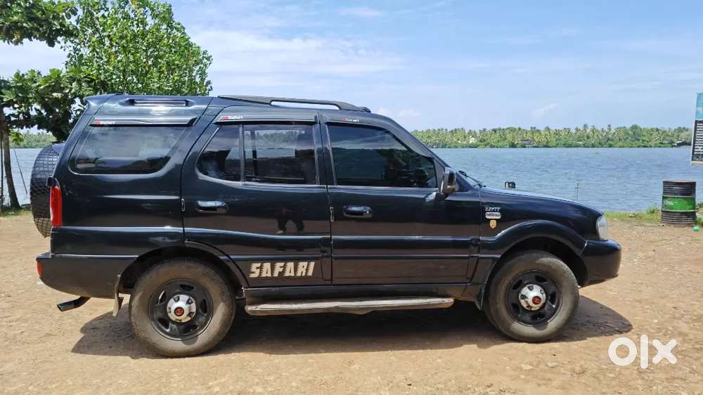 Tata Safari Dicor 2010