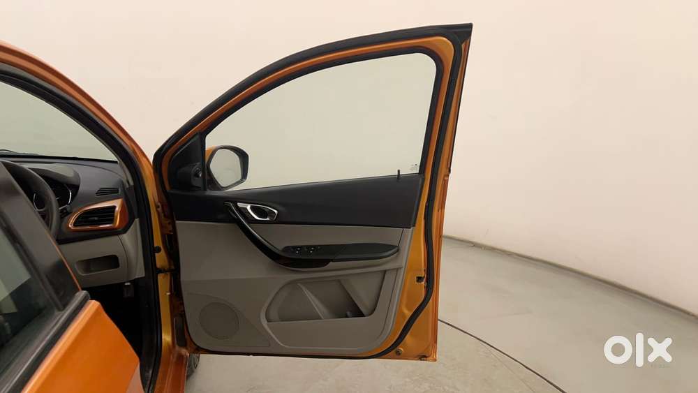 Tata Tiago Xz, 2018, Petrol