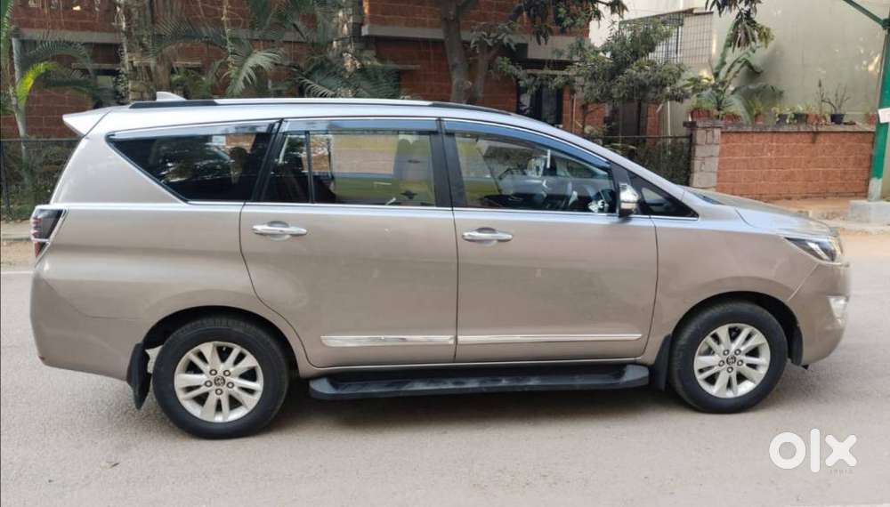 Toyota Innova Crysta 2.8z Automatic, 2017, Diesel