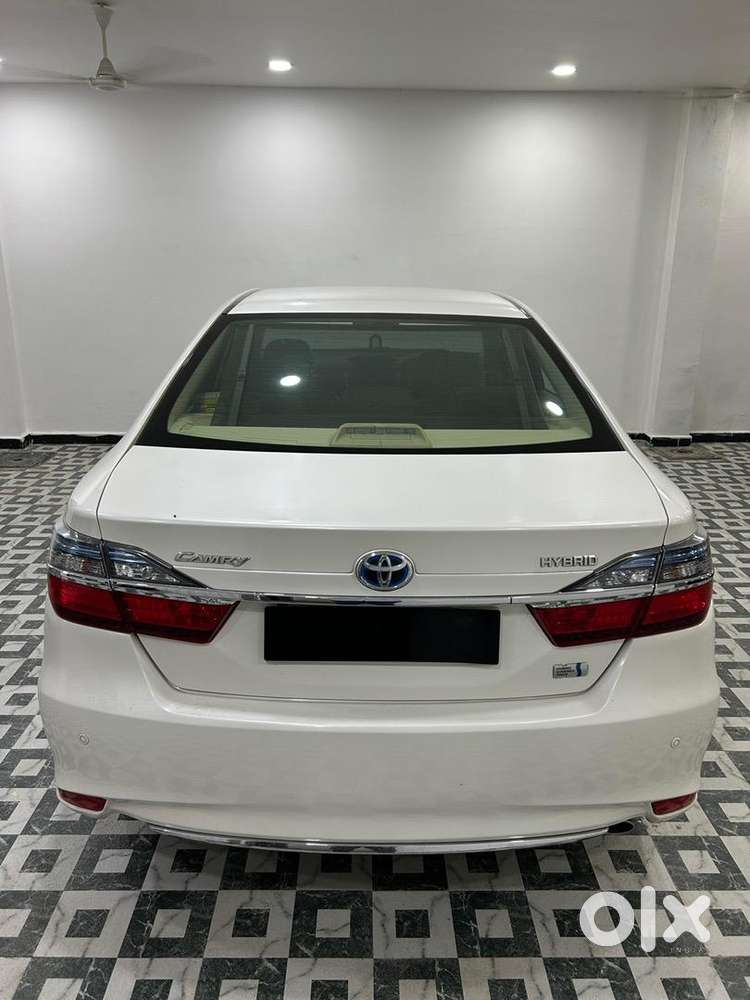 Toyota Camry 2015 Petrol (hybrid) Well Maintained