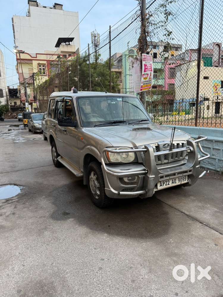 Mahindra Scorpio Classic 2011