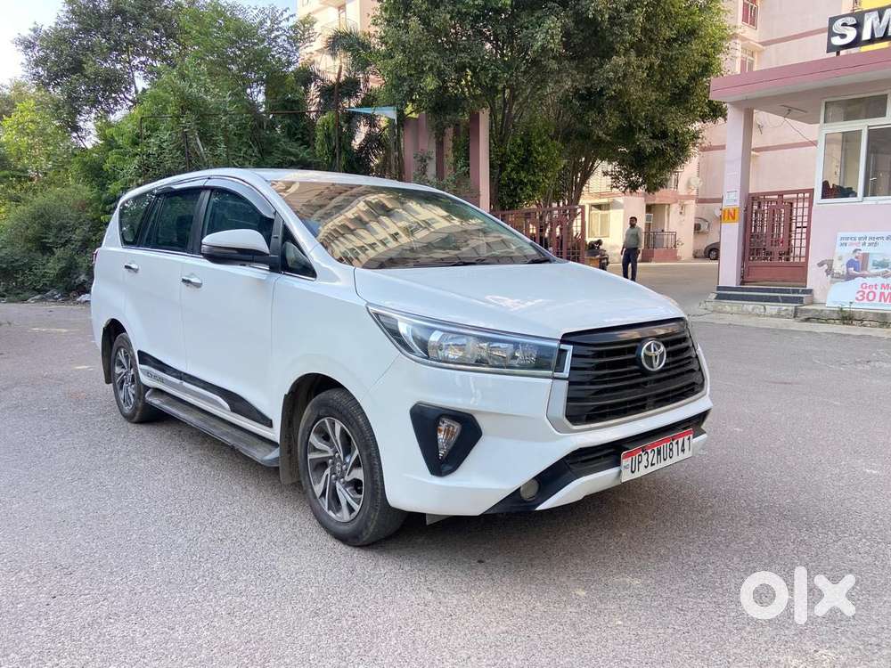 Toyota Innova Crysta 2.4 G Mt, 2022, Diesel