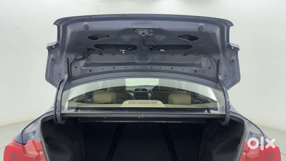 Maruti Suzuki Dzire 1.2 Zxi Plus Amt, 2018, Petrol