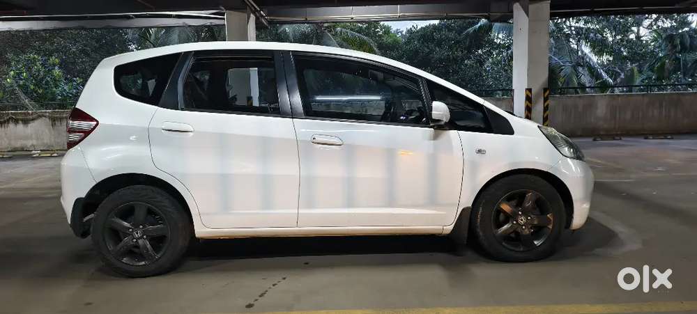 2011 Honda Jazz Full Option  Single Owner  Full Service History
