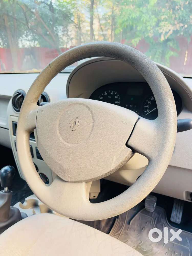 Mahindra Logan Petrol 77000 Km Driven