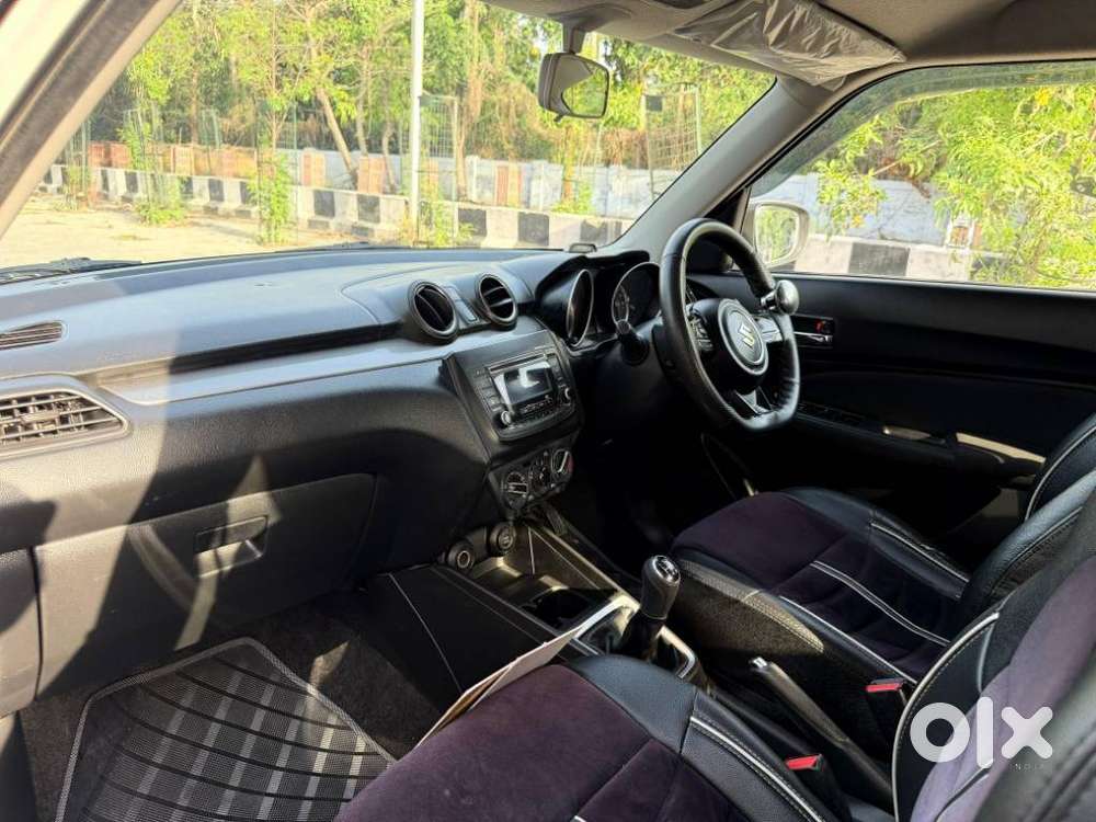Maruti Suzuki Swift Vxi 1.2 Abs Bs-iv, 2018, Petrol