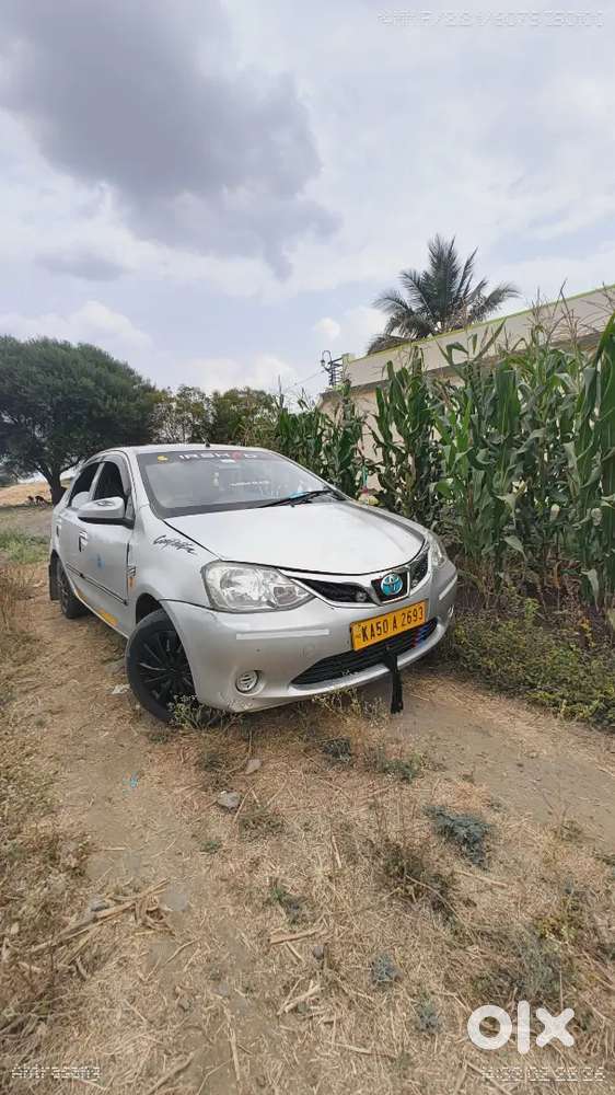 Toyota Etios Cross 2015