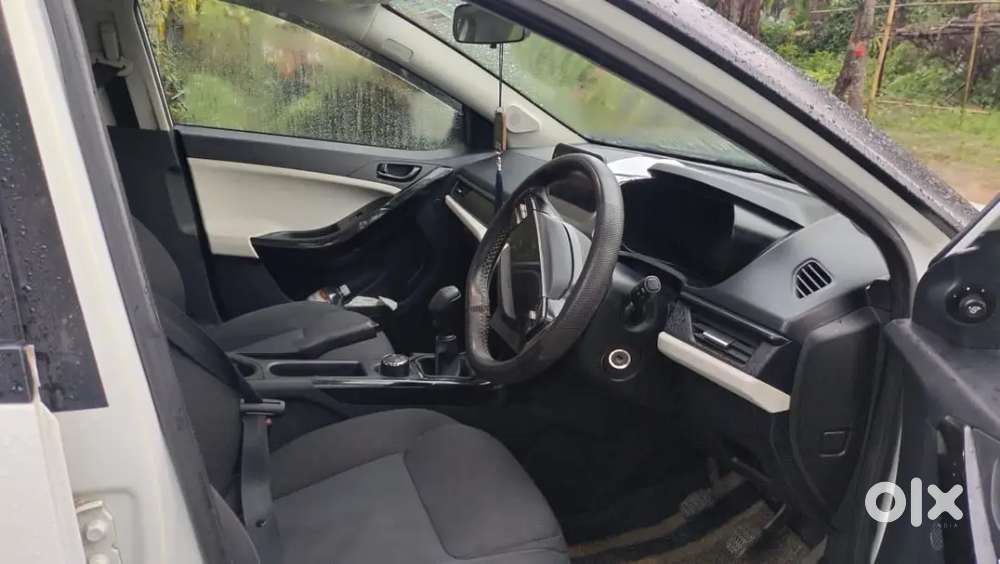 Direct Owner Tata Nexon 2024 Petrol Sunroof  40000 Km Driven