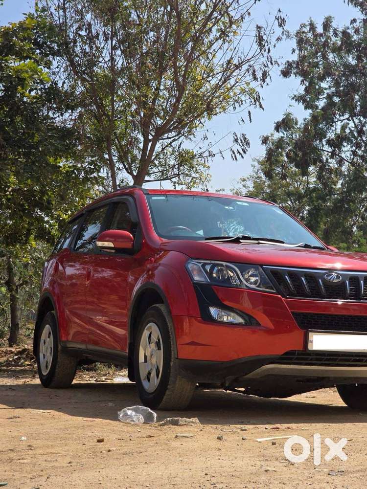 Drive Home A Well-maintained Mahindra Xuv500 W6 2wd (2017)