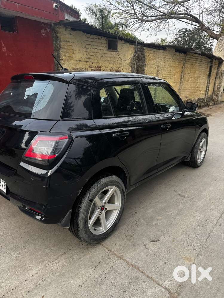Maruti Swift 1.2 Vxi 2025
