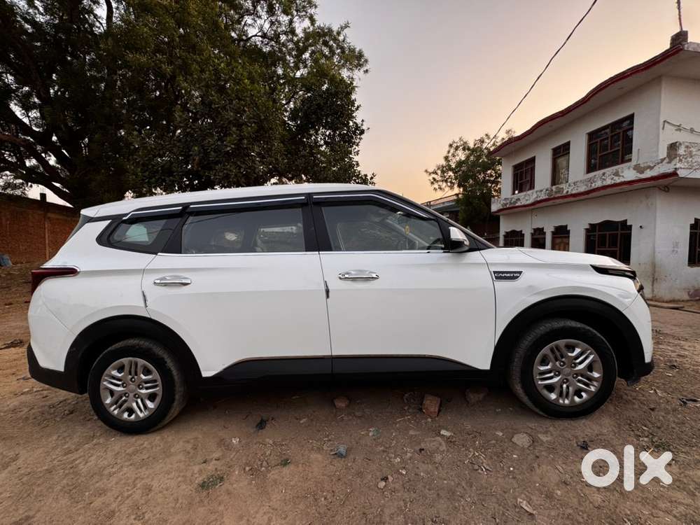 Kia Carens Petrol 2025 Model
