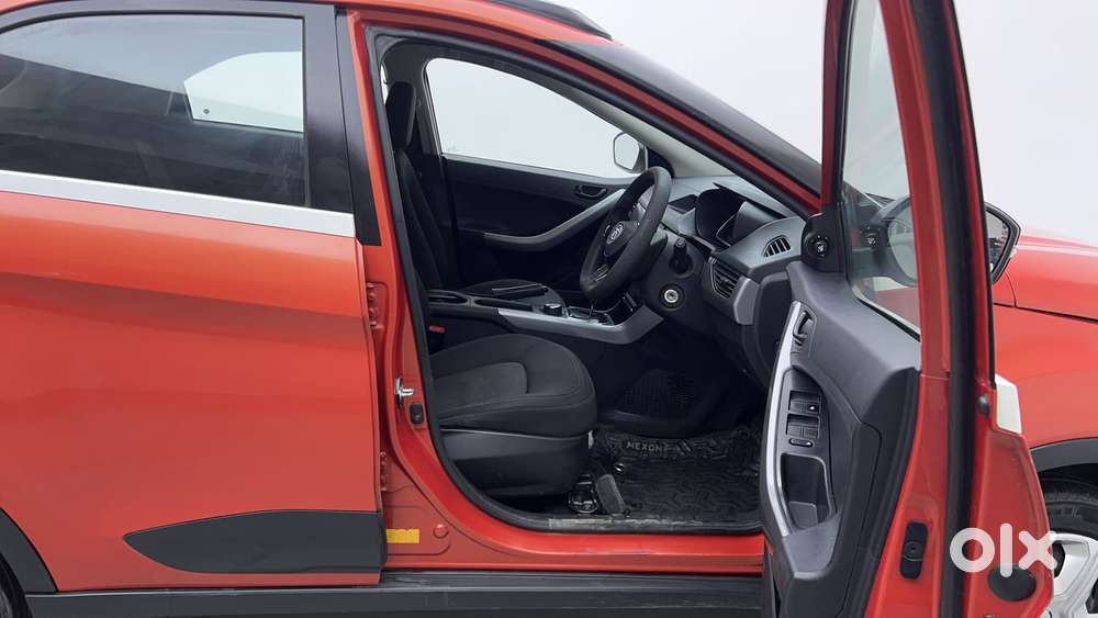 Tata Nexon 1.2 Revotron Xma Amt (s), 2022, Petrol