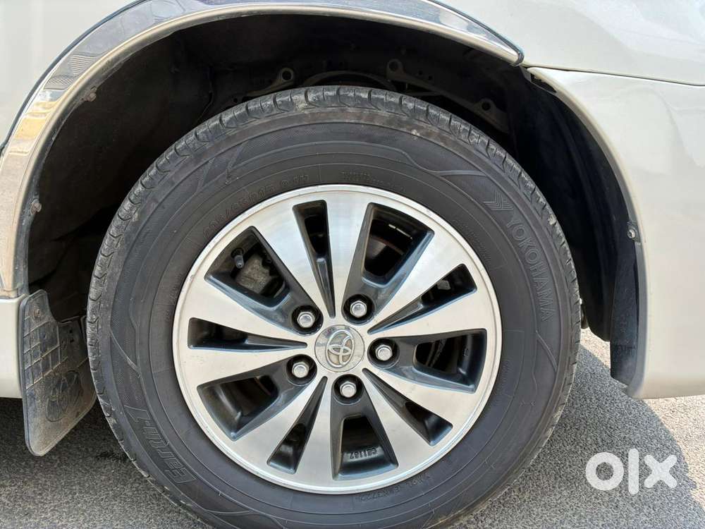 Toyota Innova 2.5 Z Diesel 7 Seater Bs Iv, 2015, Diesel