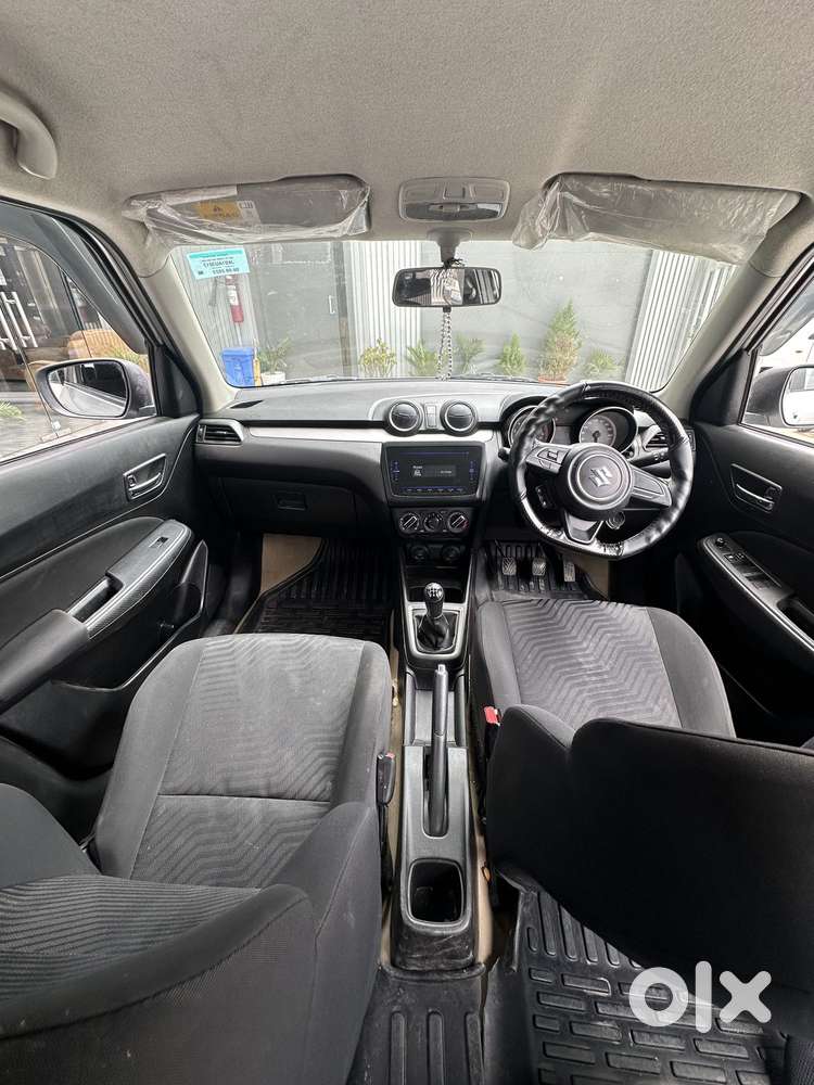 Maruti Suzuki Swift Vxi, 2023, Petrol