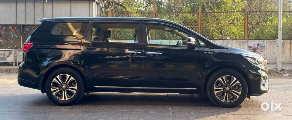 Kia Carnival Premium, 2021, Diesel