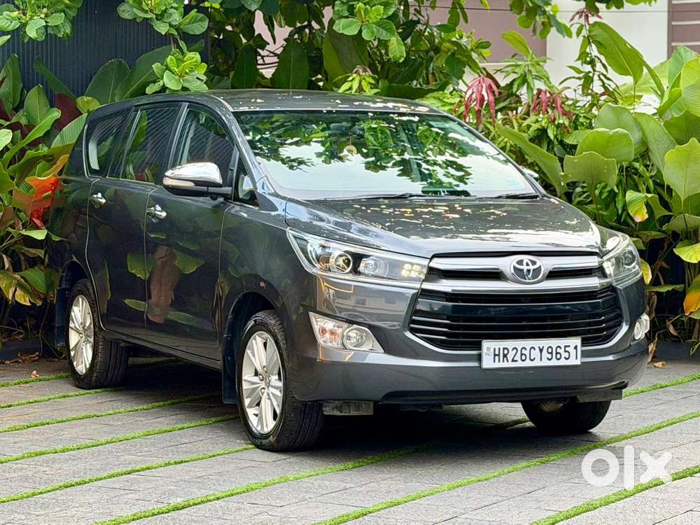 Toyota Innova Crysta 2.8 Z, 2016, Diesel