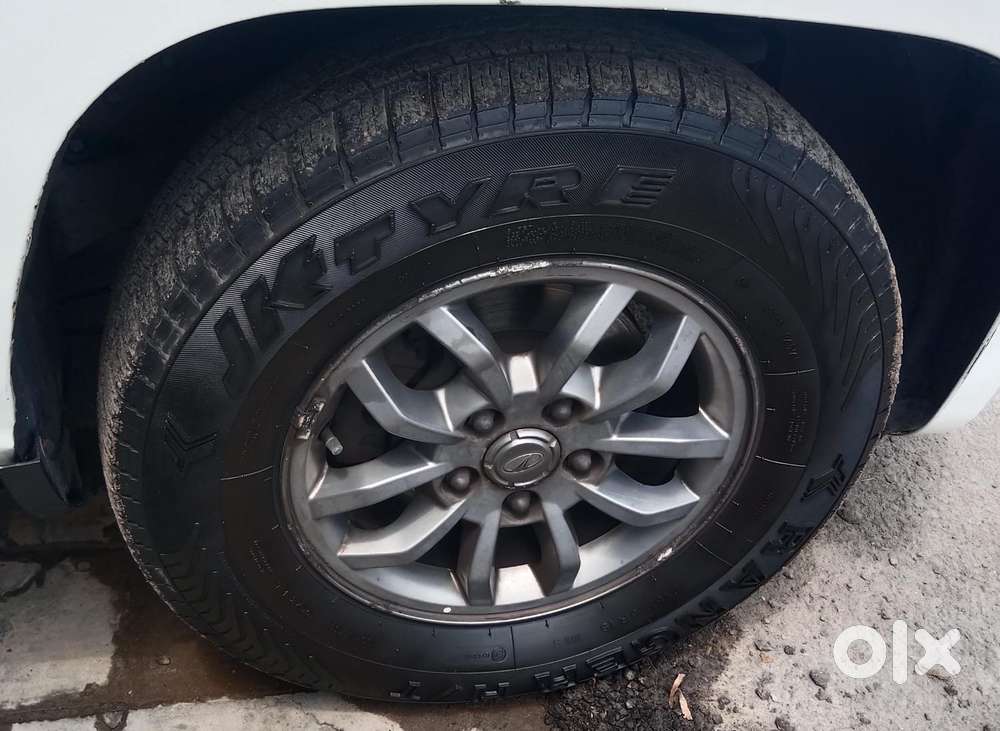 Mahindra Tuv 300 T10, 2018, Diesel