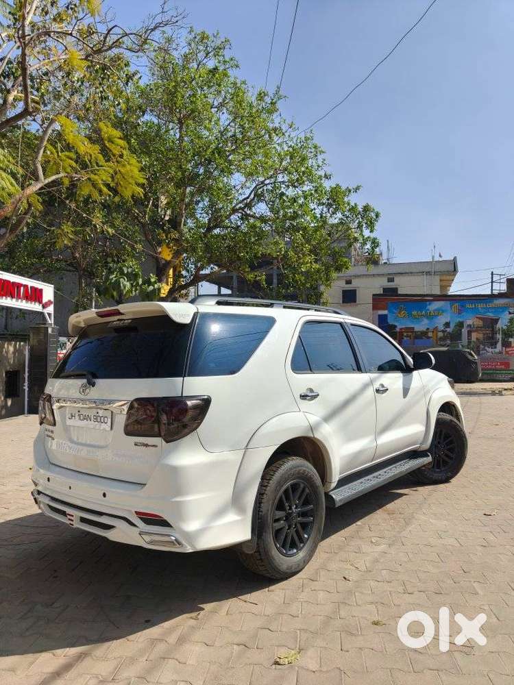 Toyota Fortuner 2011-2016 4x4 Mt, 2014, Diesel