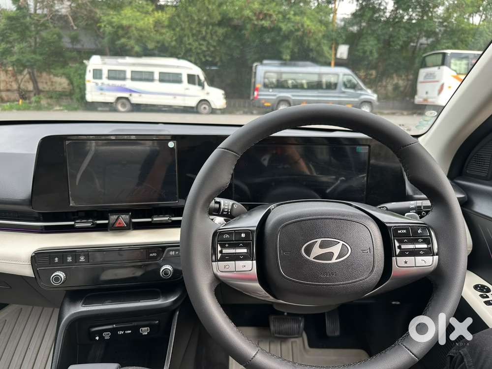Hyundai Verna Sx 1.5 Petrol Ivt, 2023, Petrol