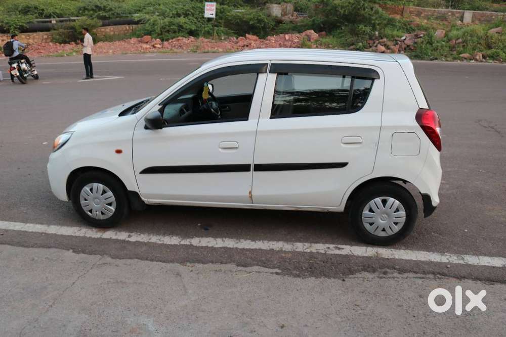 Maruti	Alto	Vxi	White	Petrol