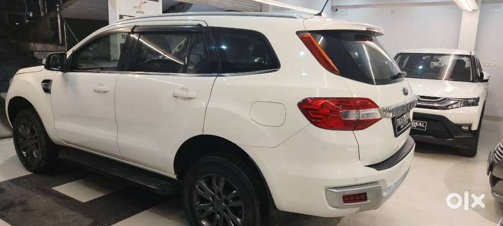 Ford Endeavour 3.2 Trend At 4x4, 2016