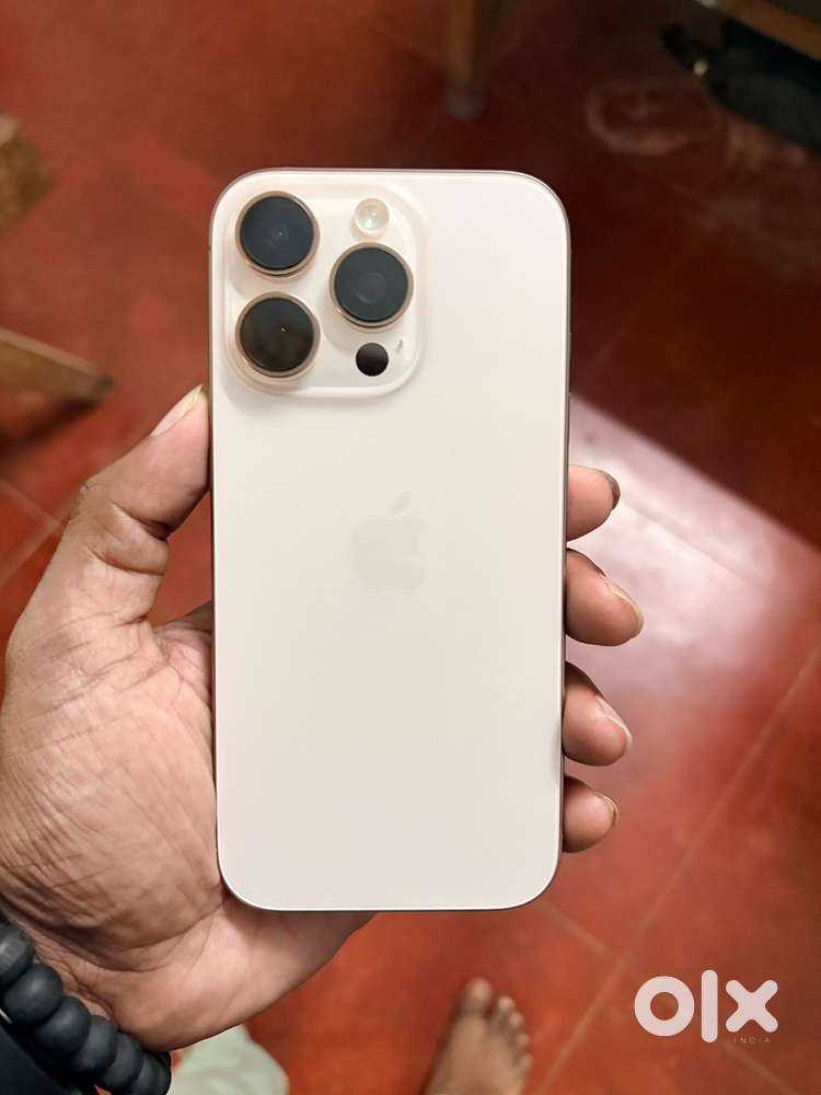 Iphone 16 pro Dessert titanium 256 GB
