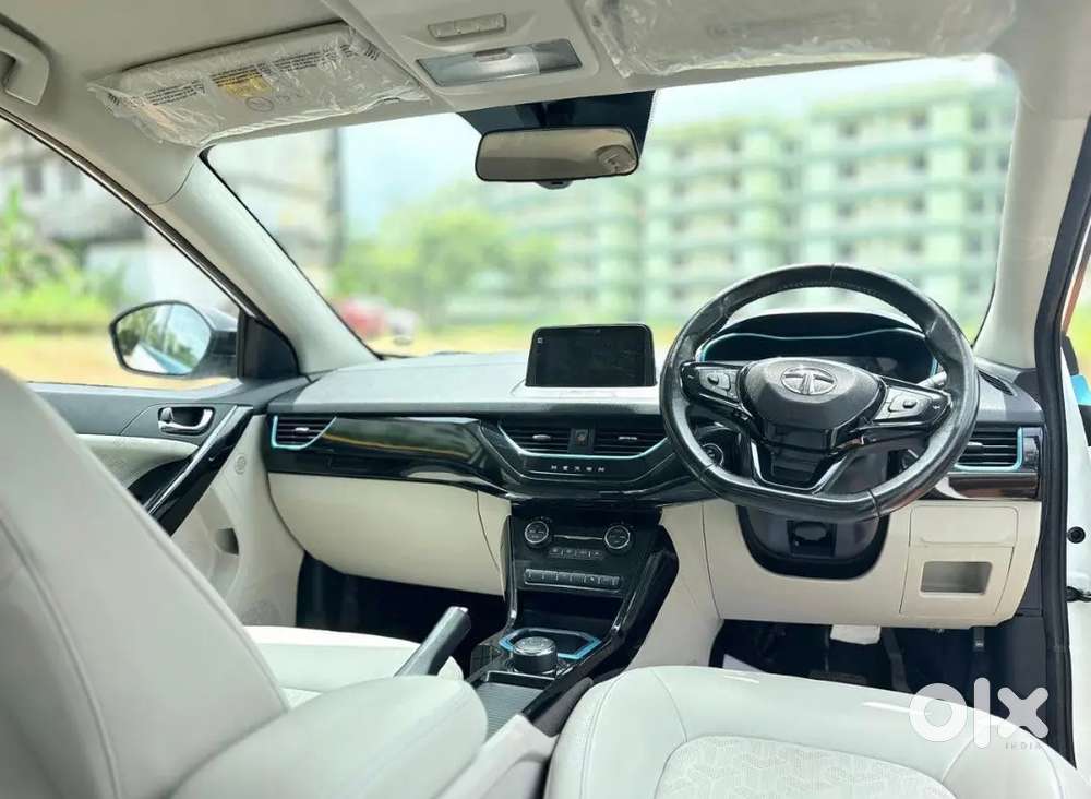 Tata Nexon Xz Plus Lux With Sunroof