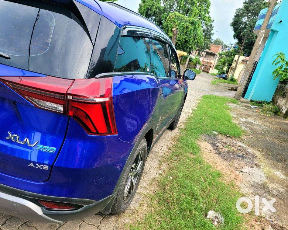 Mahindra Xuv700 2.0 Ax 5 Petrol Mt 7 Str, 2022, Petrol