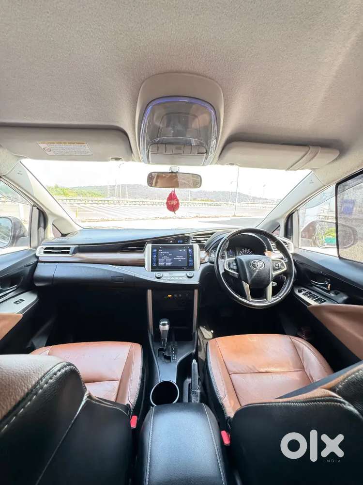 Toyota Innova Crysta 2016 Diesel 70000 Km Driven