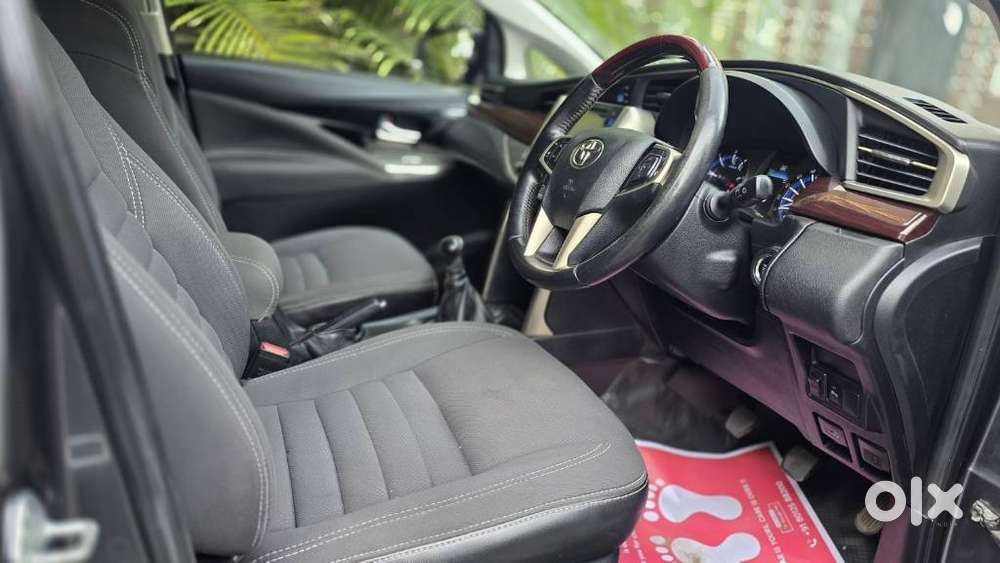 Toyota Innova Crysta 2.4 V, 2016, Diesel