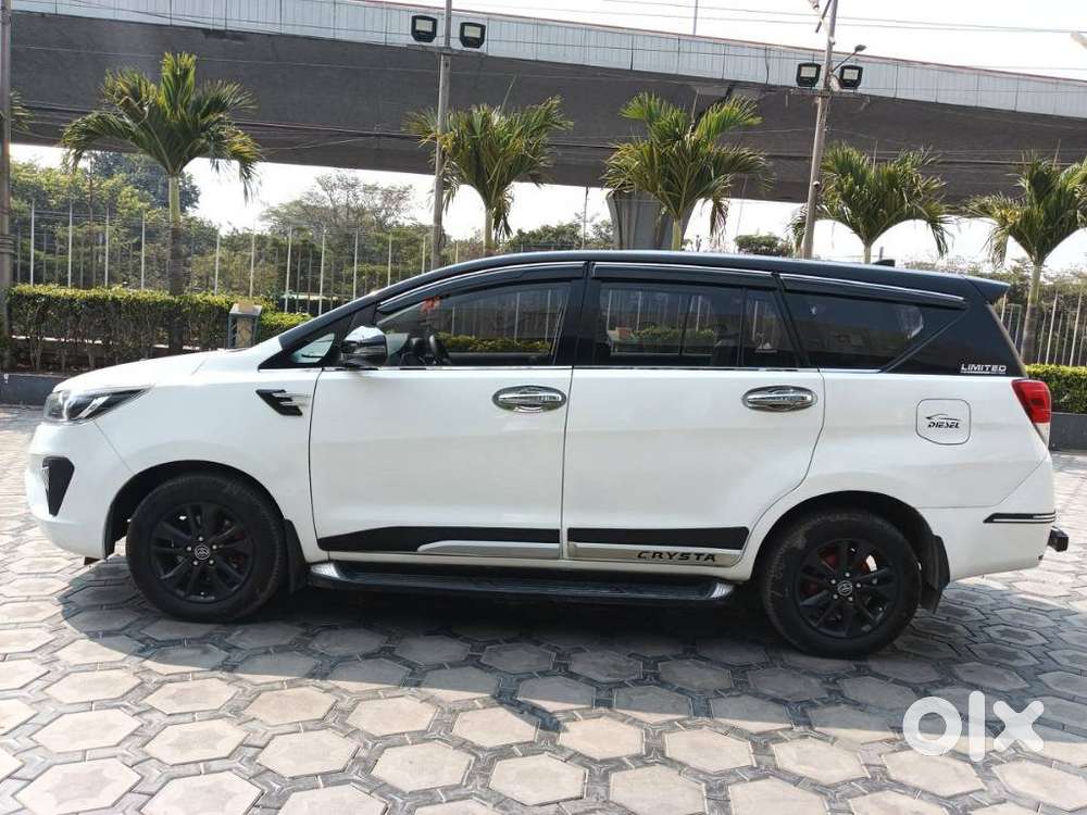 Toyota Innova Crysta 2.8 Gx At, 2019