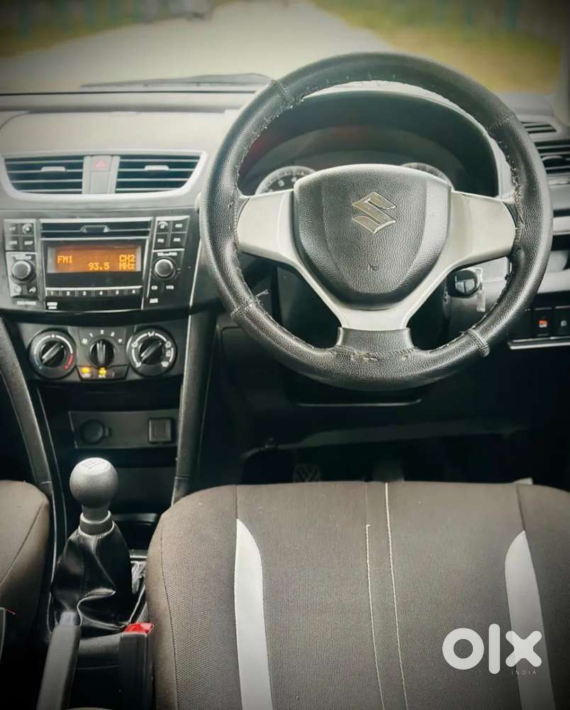 Maruti Suzuki Swift Vxi, 2015, Petrol