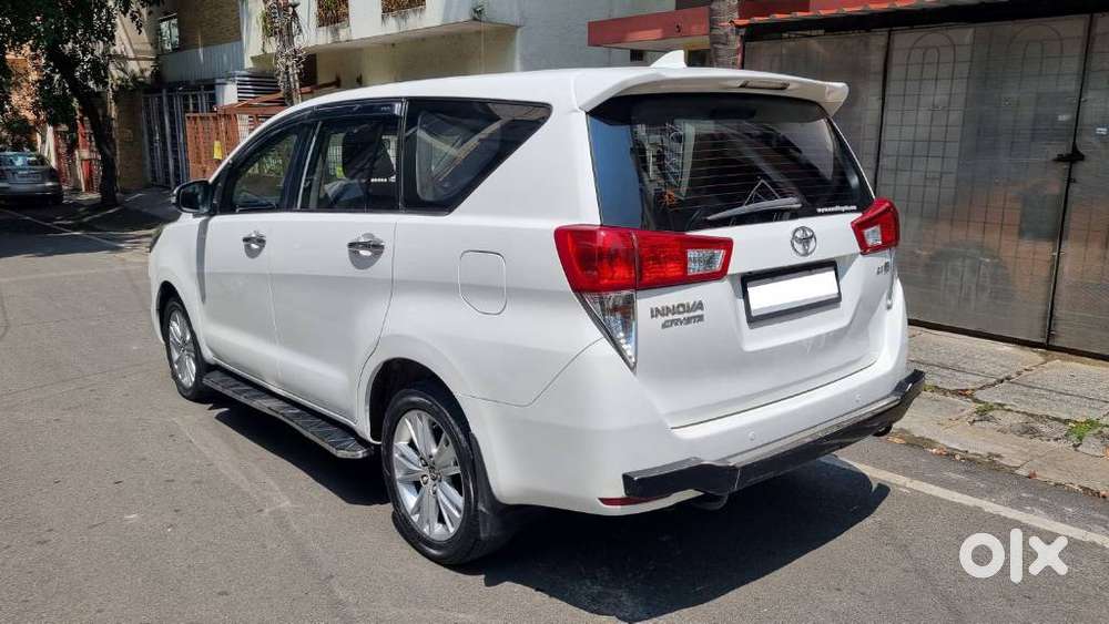 Toyota Innova Crysta 2.8z Automatic, 2016, Diesel