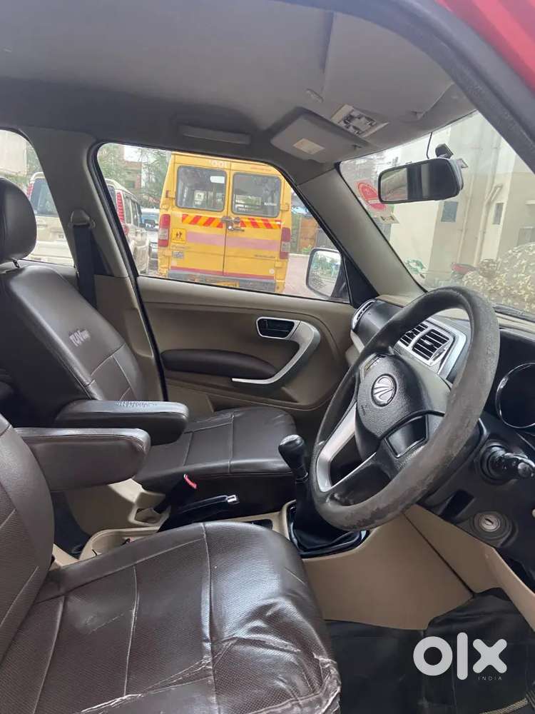 Mahindra Tuv 300 2016