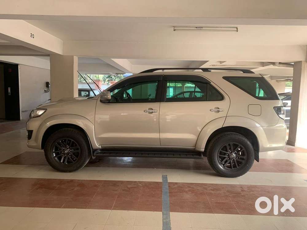 Toyota Fortuner 2015 Diesel Well Maintained