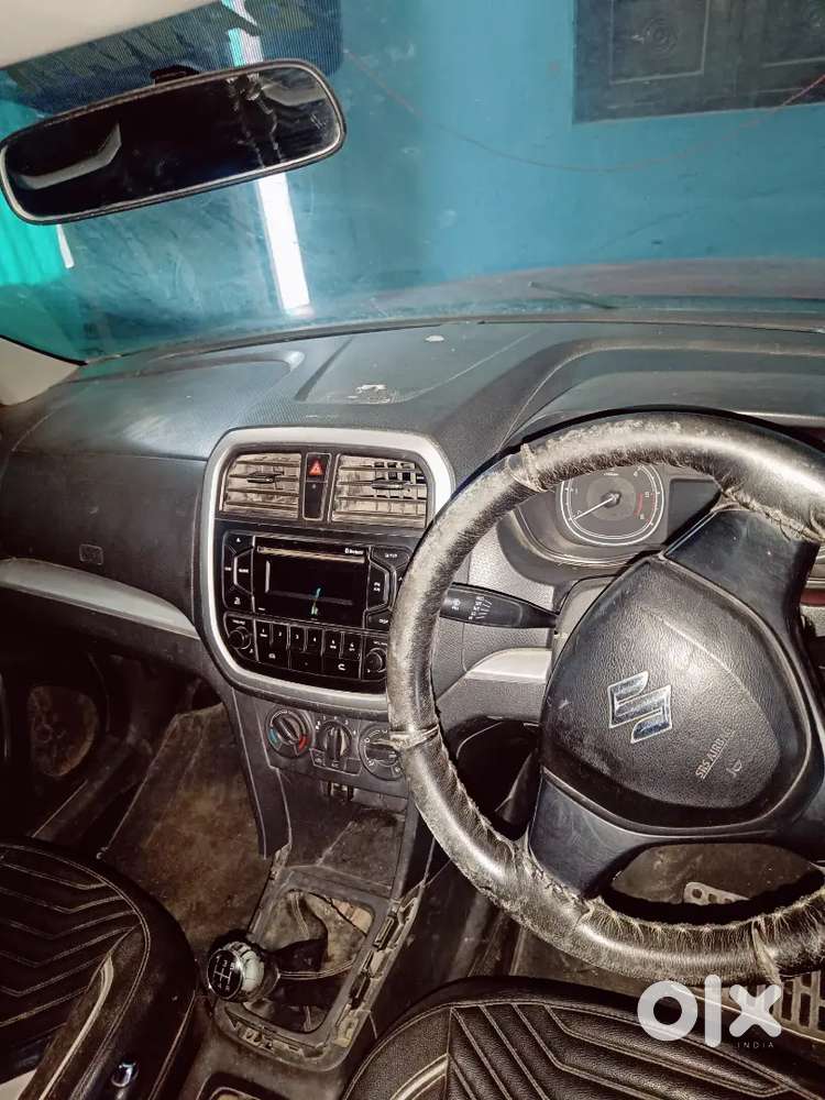 Maruti Suzuki Brezza Lxi 10 Diesel Manual Year