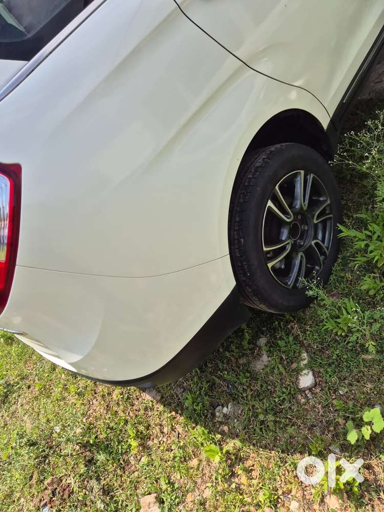 Mahindra Marazzo Diesel 2019