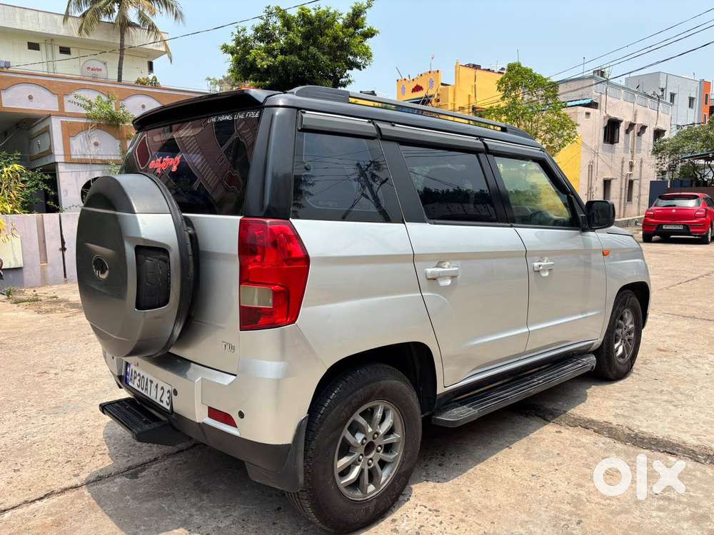 Mahindra Tuv 300 T10 Opt Dual Tone, 2019, Diesel