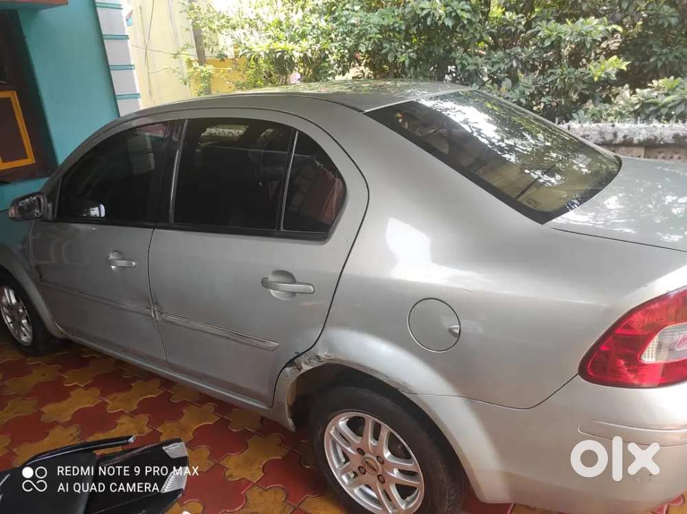 Ford Fiesta Well Maintained Difence Personal 65000km Driven Only