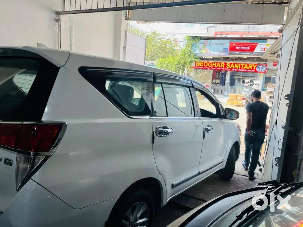 Toyota Innova Crysta 2018 Variant