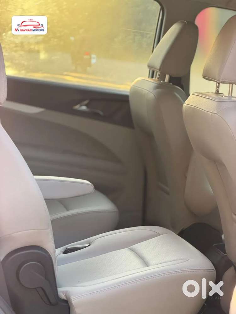 Mahindra Marazzo M8, 2018, Diesel