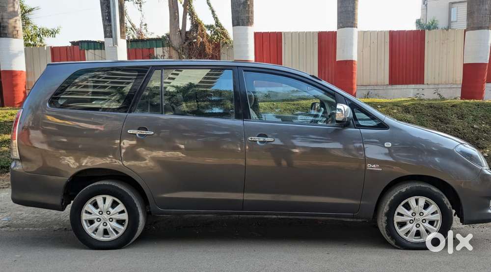 Toyota Innova 2.5 Vx 8 Str Bs-iii, 2011, Diesel