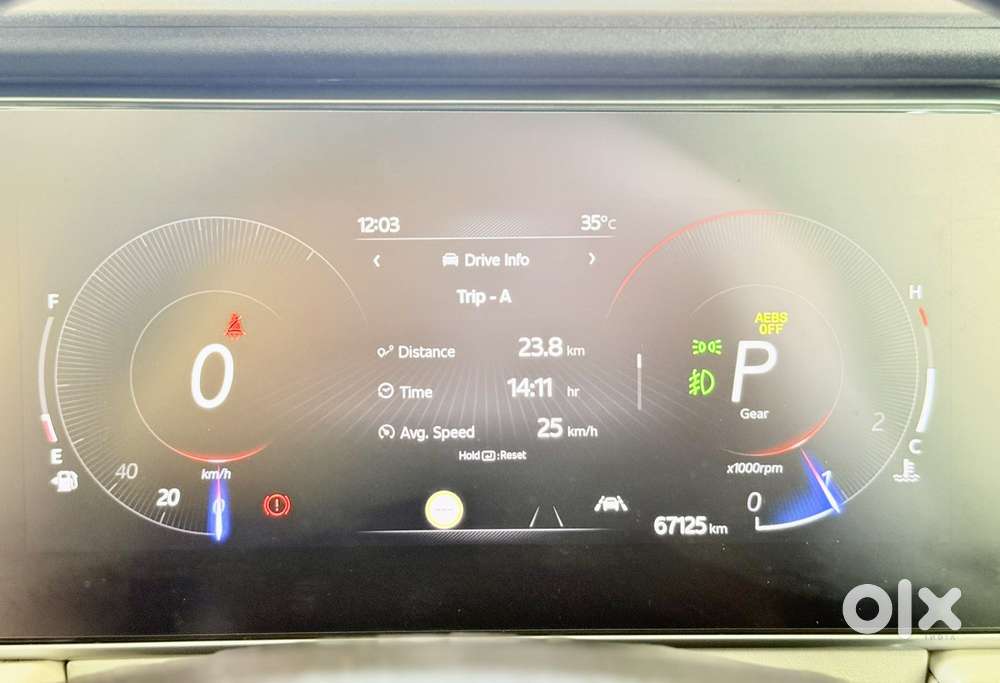 Mahindra Xuv700 2.2 Ax 7 Diesel At Str, 2022, Diesel