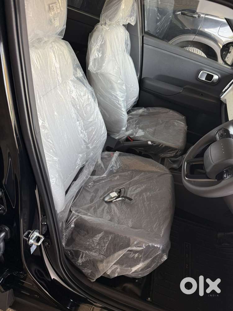 Hyundai New Venue Se, 2025, Petrol