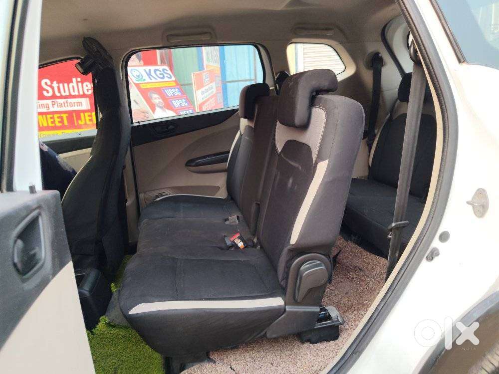 Renault Triber Rxl, 2023, Petrol