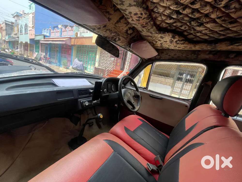 Ambassador Classic 2000 Ps