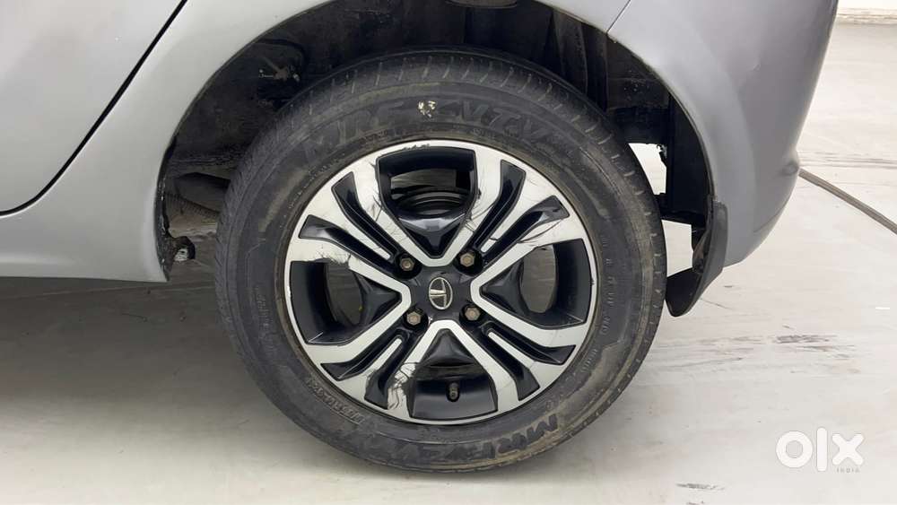 Tata Tiago Xza, 2019, Petrol