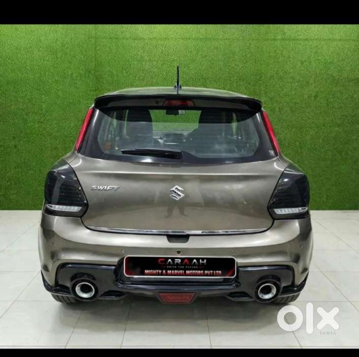 Maruti Suzuki Swift 1.3 Zxi, 2022, Petrol